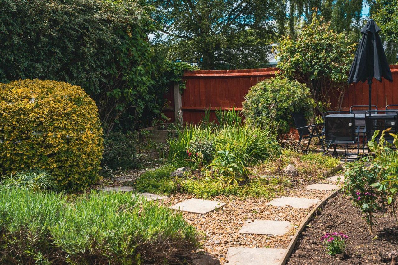2 Bed House, Sleeps 6, Dog Friendly, Close To A14 M11, With Garden & Parking Long Stay Work Contractor Leisure, Jade CBG Extérieur photo