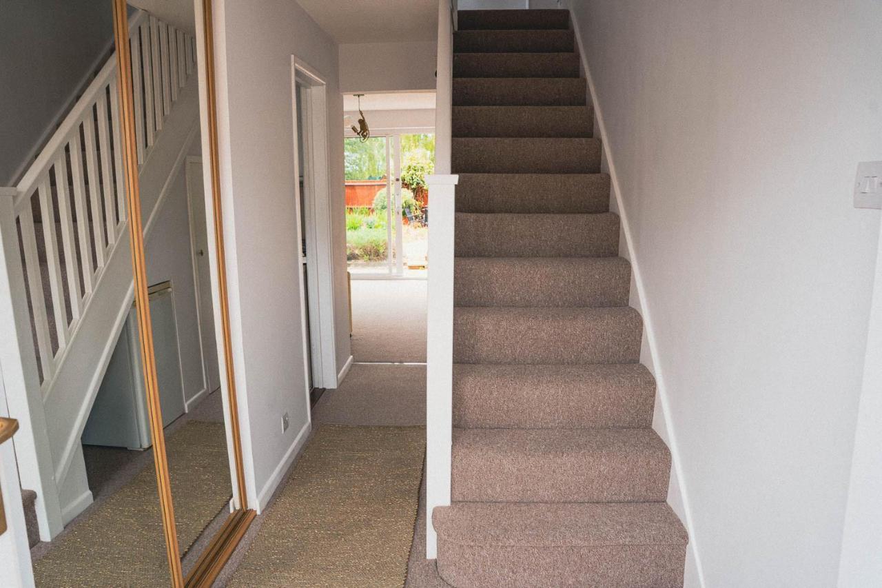 2 Bed House, Sleeps 6, Dog Friendly, Close To A14 M11, With Garden & Parking Long Stay Work Contractor Leisure, Jade CBG Extérieur photo