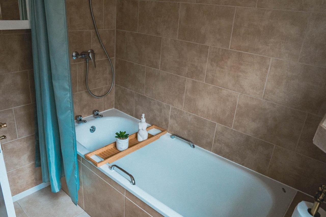 2 Bed House, Sleeps 6, Dog Friendly, Close To A14 M11, With Garden & Parking Long Stay Work Contractor Leisure, Jade CBG Extérieur photo