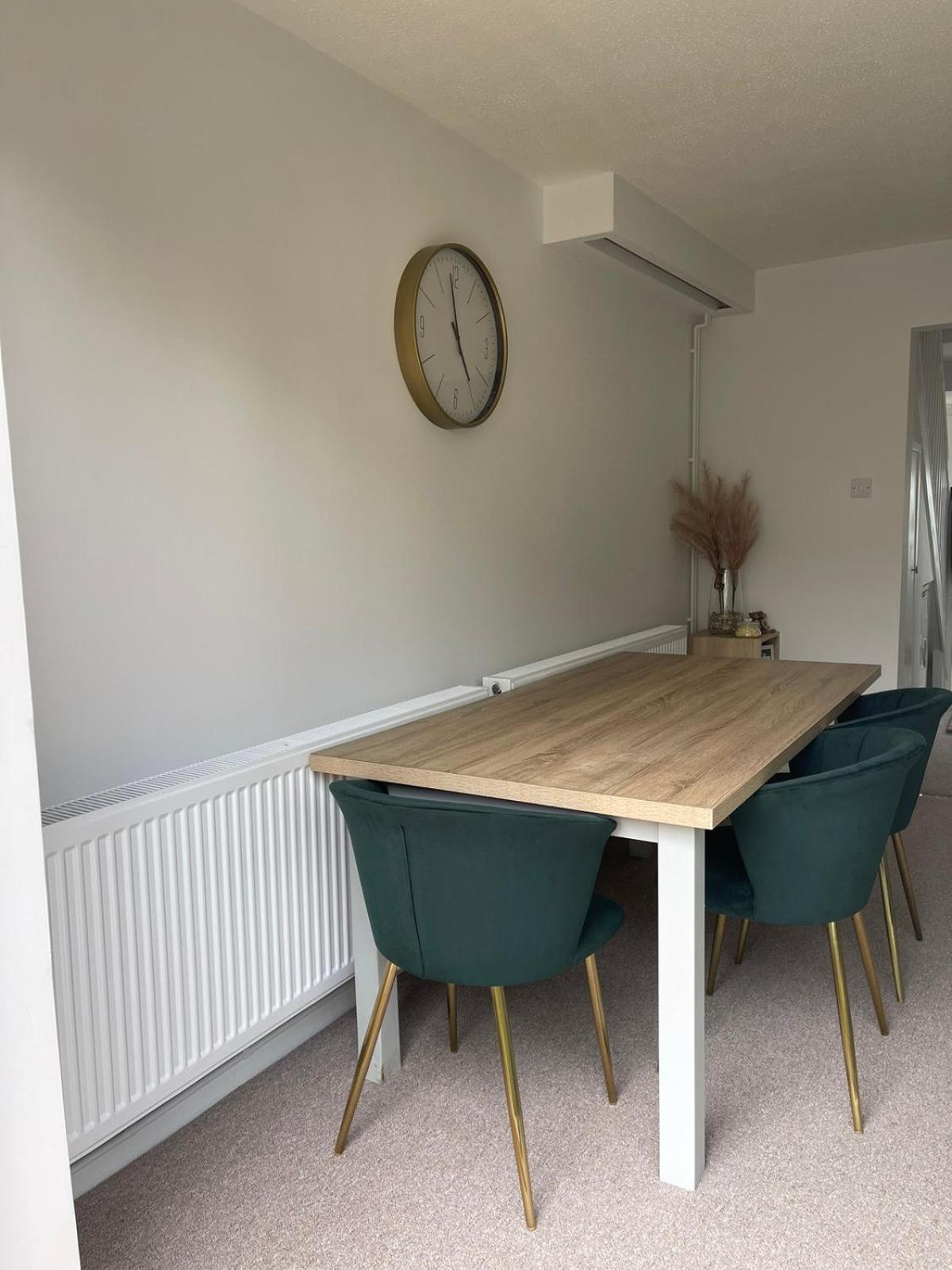 2 Bed House, Sleeps 6, Dog Friendly, Close To A14 M11, With Garden & Parking Long Stay Work Contractor Leisure, Jade CBG Extérieur photo