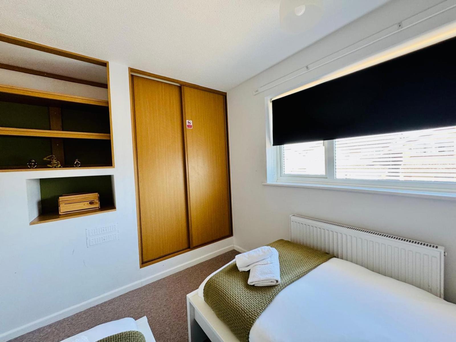 2 Bed House, Sleeps 6, Dog Friendly, Close To A14 M11, With Garden & Parking Long Stay Work Contractor Leisure, Jade CBG Extérieur photo