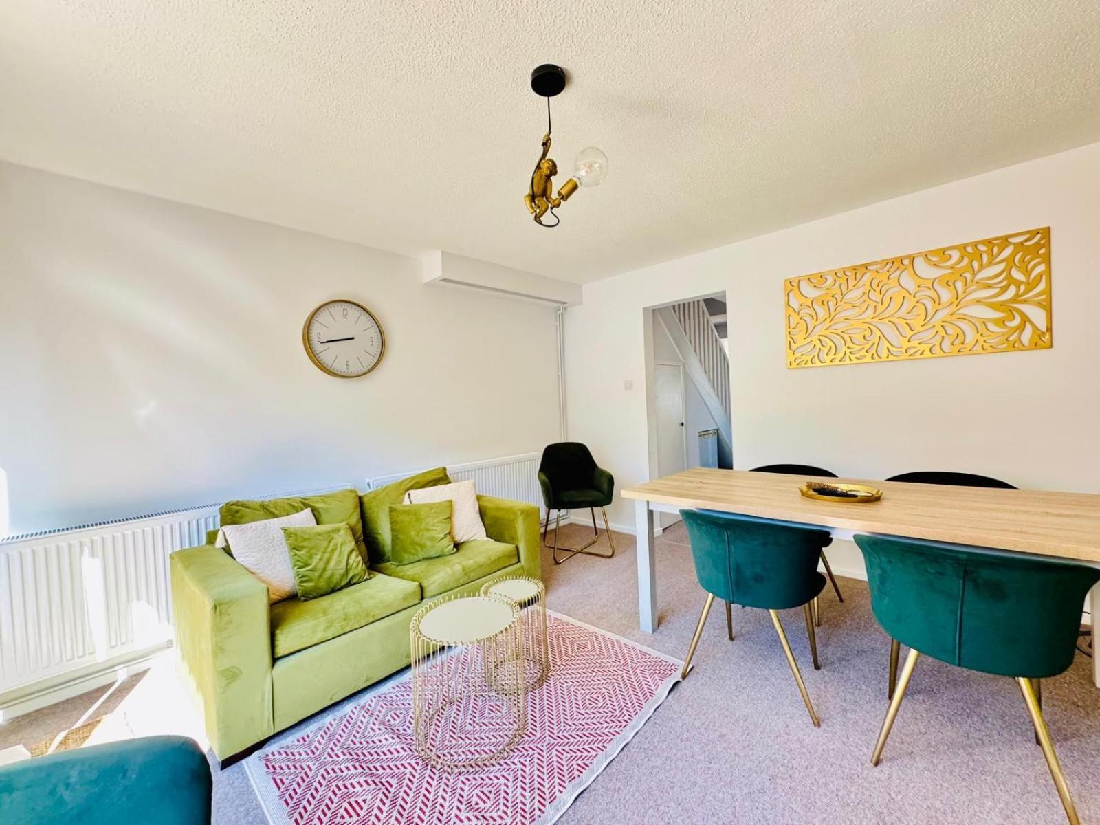 2 Bed House, Sleeps 6, Dog Friendly, Close To A14 M11, With Garden & Parking Long Stay Work Contractor Leisure, Jade CBG Extérieur photo