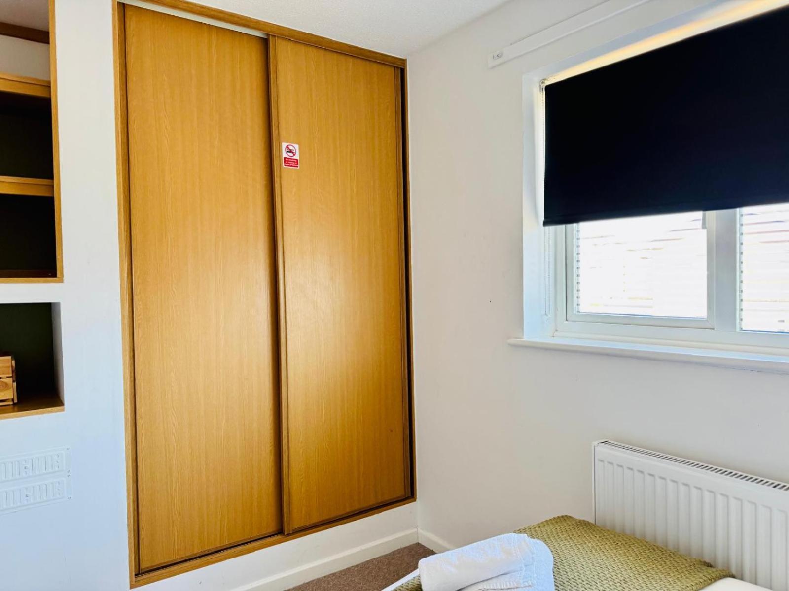 2 Bed House, Sleeps 6, Dog Friendly, Close To A14 M11, With Garden & Parking Long Stay Work Contractor Leisure, Jade CBG Extérieur photo