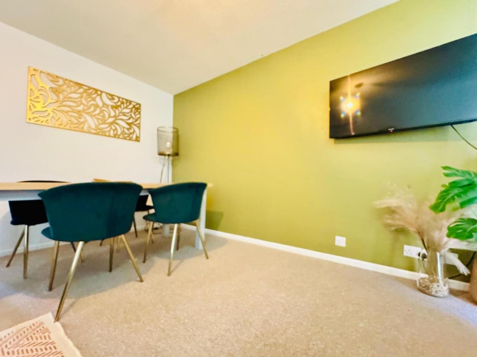 2 Bed House, Sleeps 6, Dog Friendly, Close To A14 M11, With Garden & Parking Long Stay Work Contractor Leisure, Jade CBG Extérieur photo